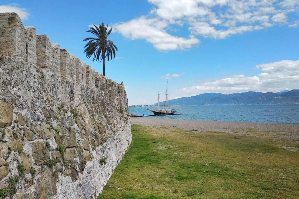 Naupactus Unique Harbor Apartment In A Stone House! Nafpaktos Exteriér fotografie